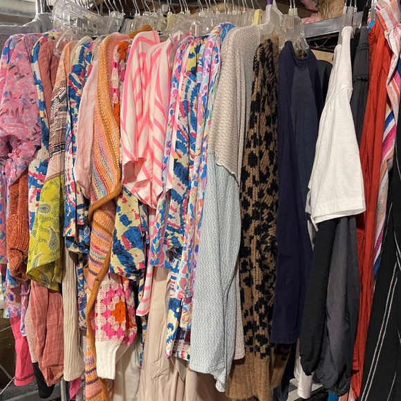 QUICK LISTING CHECK OUT MY PHOTOS AND VIDEOS - Picture 5 of 5